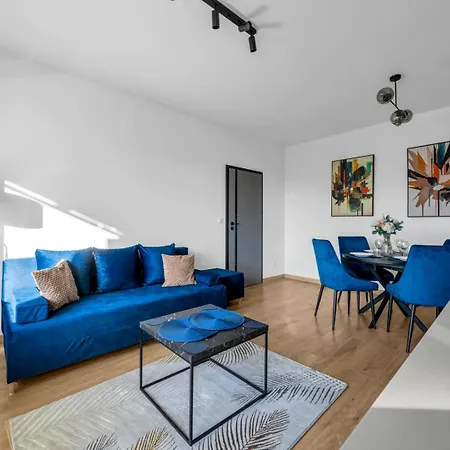 Praga - Modern Apt, Parking, Near River - By Rentujemy * Warsaw