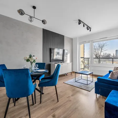 Praga - Modern Apt, Parking, Near River - By Rentujemy Apartment *