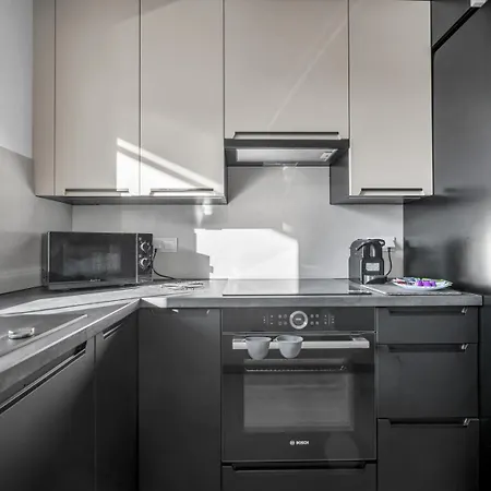 Apartment Praga - Modern Apt, Parking, Near River - By Rentujemy *