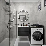 Praga - Modern Apt, Parking, Near River - By Rentujemy Lejlighed Warszawa