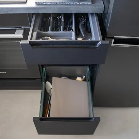 Appartement Praga - Modern Apt, Parking, Near River - By Rentujemy